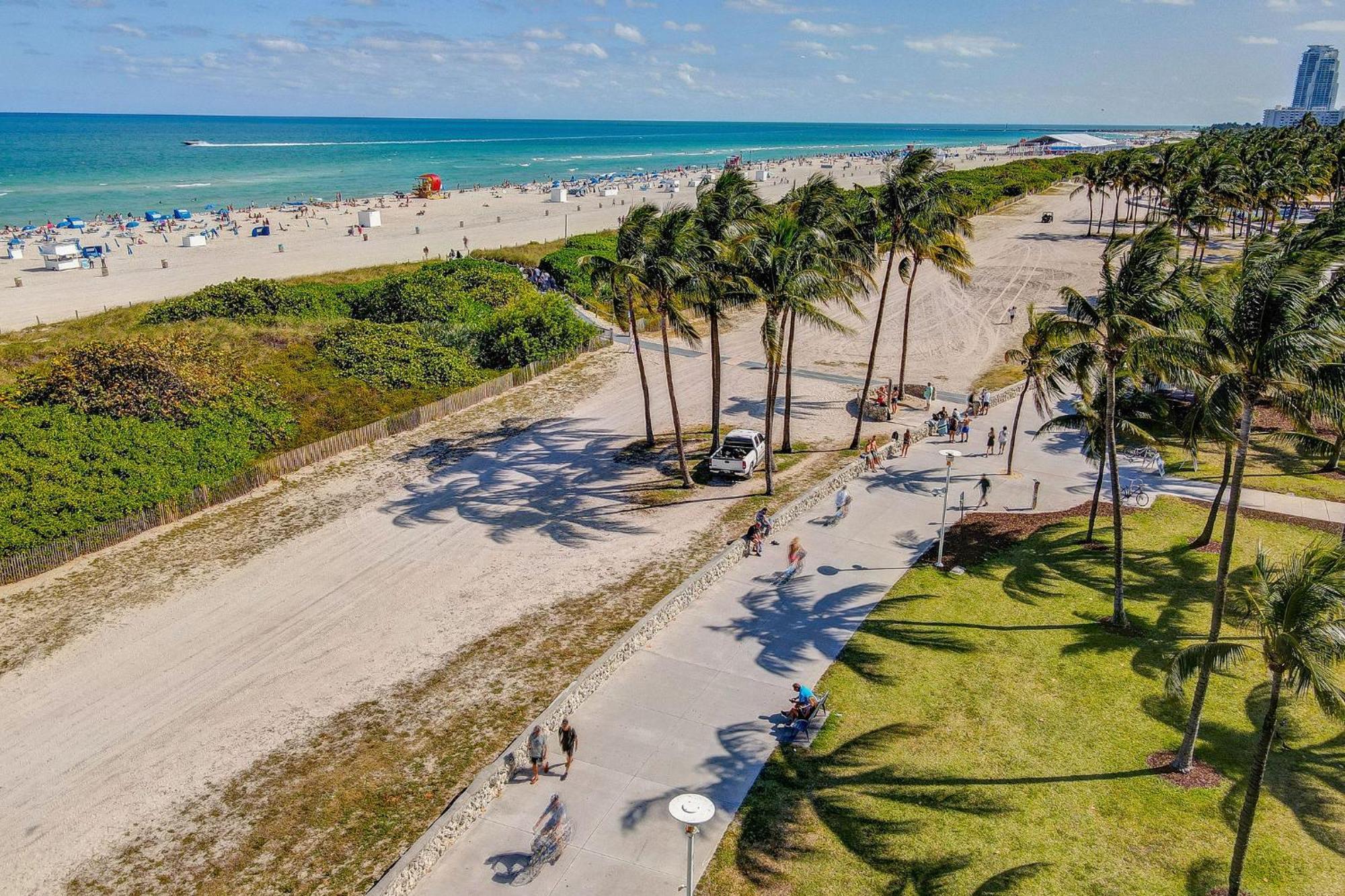 Appartamento Chic Large Near Ocean Drive South *